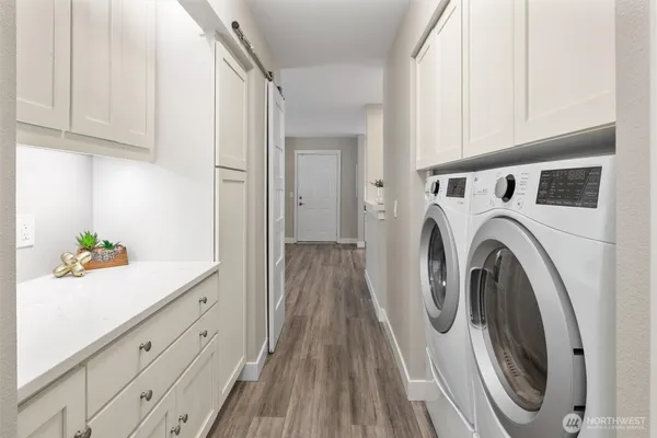 $450,000 | 12303 Harbour Pointe Boulevard, Unit T104, Mukilteo, WA 98275