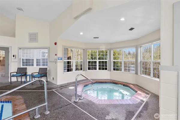 $450,000 | 12303 Harbour Pointe Boulevard, Unit T104, Mukilteo, WA 98275