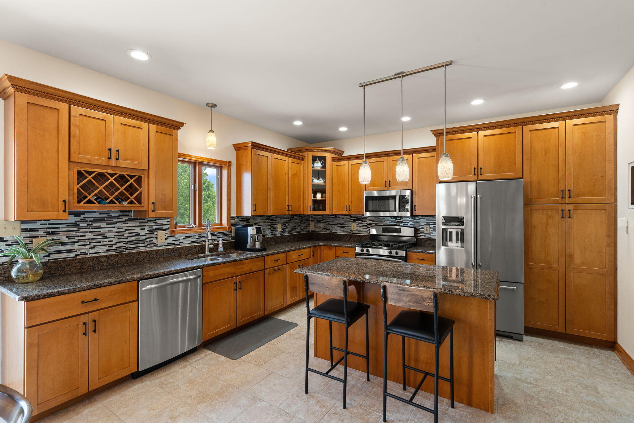 3253 Rosedale Court Valparaiso, IN 46385 - Photo 12 of 45 2048x1365