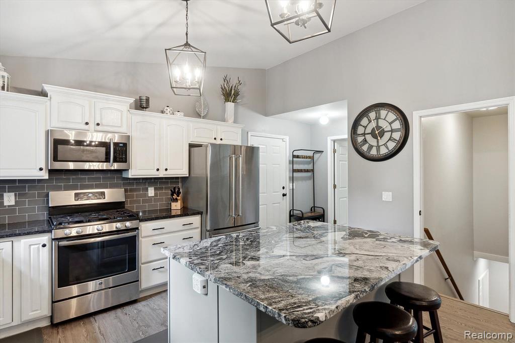 14244 Seymour Road Linden, MI 48451 - Photo 12 of 67 Gallery Image 12