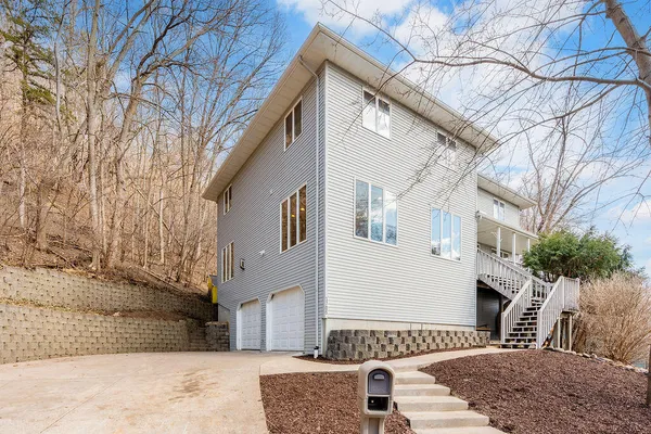 $499,900 | 1705 Ohlsun Court, La Crosse, WI 54601