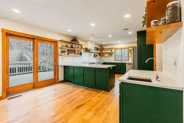 $499,900 | 1705 Ohlsun Court, La Crosse, WI 54601