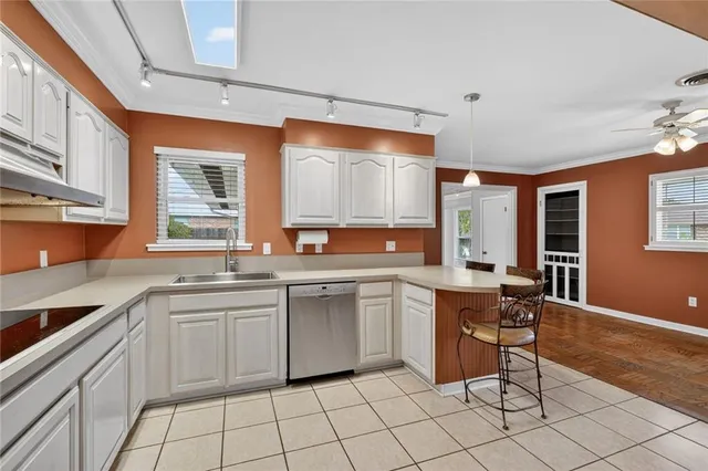 $322,500 | 3812 Bissonet Drive, Metairie, LA 70003