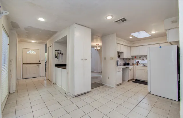 $160,000 | 12410 Sea Biscuit Lane, Houston, TX 77071