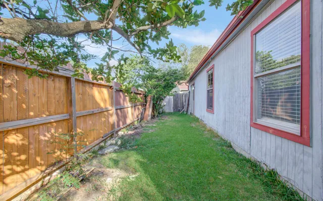 $160,000 | 12410 Sea Biscuit Lane, Houston, TX 77071