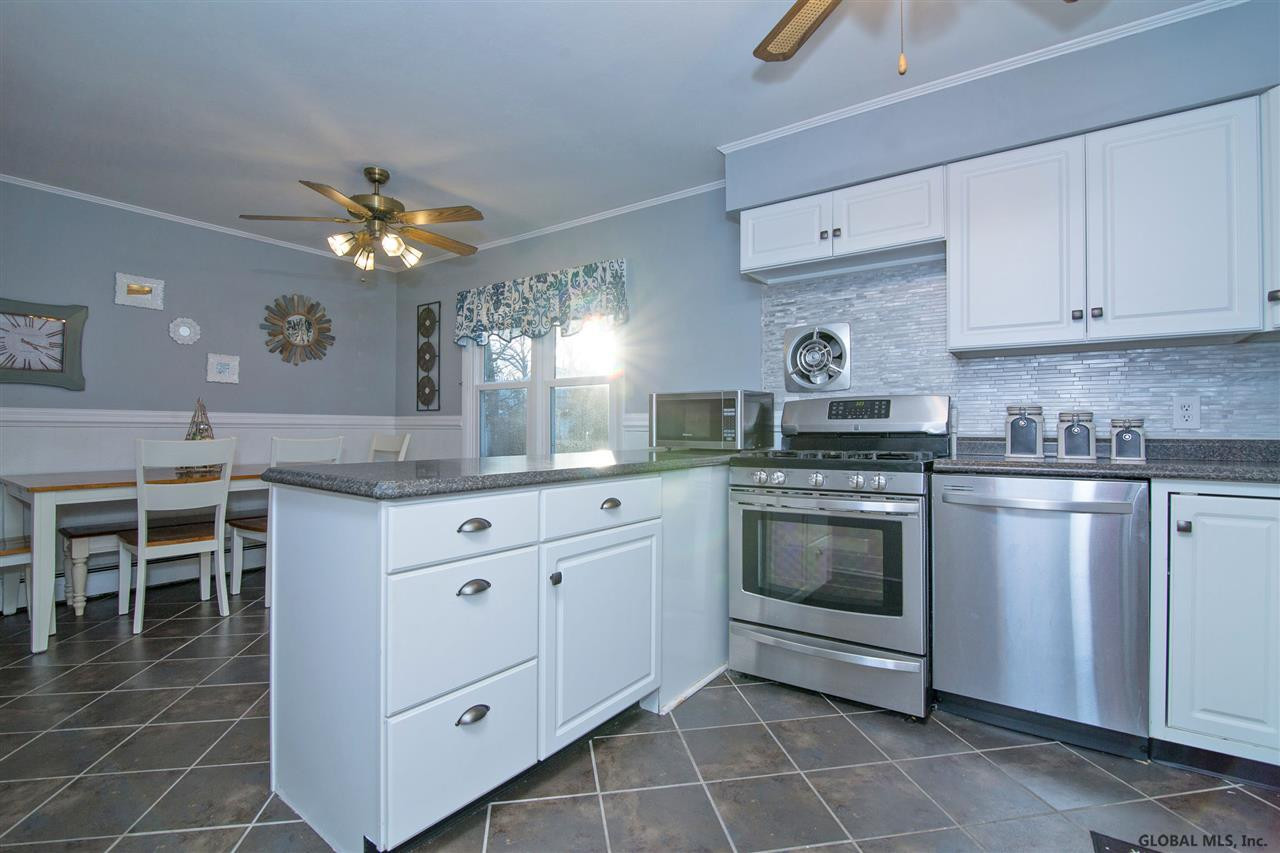 21 Ridge Road Ravena, NY 12143 - Photo 4 of 25 Photo 4