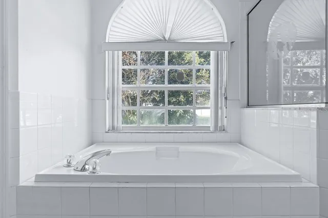 $464,999 | 828 Innergary Place, Valrico, FL 33594