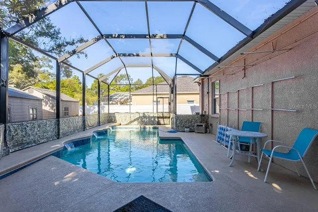 $464,999 | 828 Innergary Place, Valrico, FL 33594