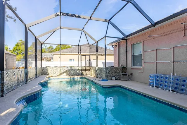 $464,999 | 828 Innergary Place, Valrico, FL 33594