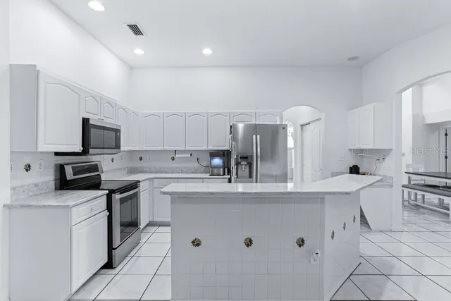 $464,999 | 828 Innergary Place, Valrico, FL 33594