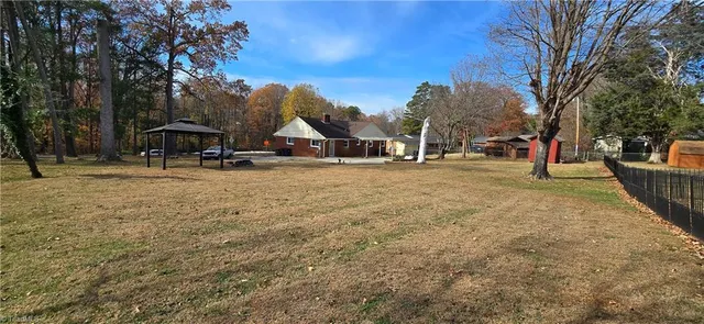 $268,000 | 206 Forest Drive, Lexington, NC 27295