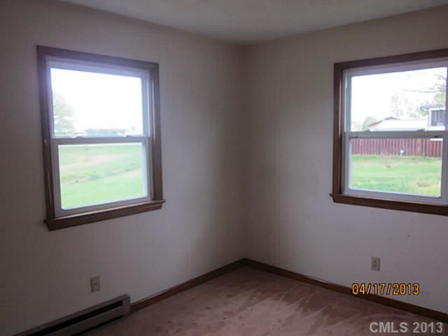 5290 Herman Road Claremont, NC 28610 - Photo 6 of 10 Gallery Image 6