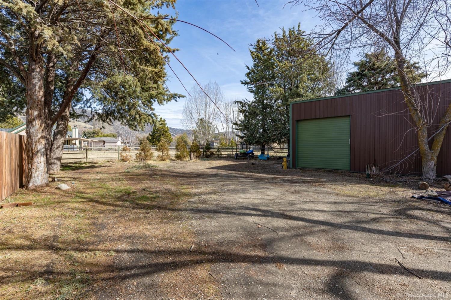 29561 Fawn Way Tehachapi, CA 93561 - Photo 26 of 36 Gallery Image 26