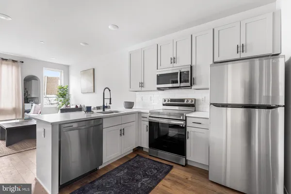 $1,500 | 5542-44 Ridge Avenue, Unit 204, Philadelphia, PA 19128