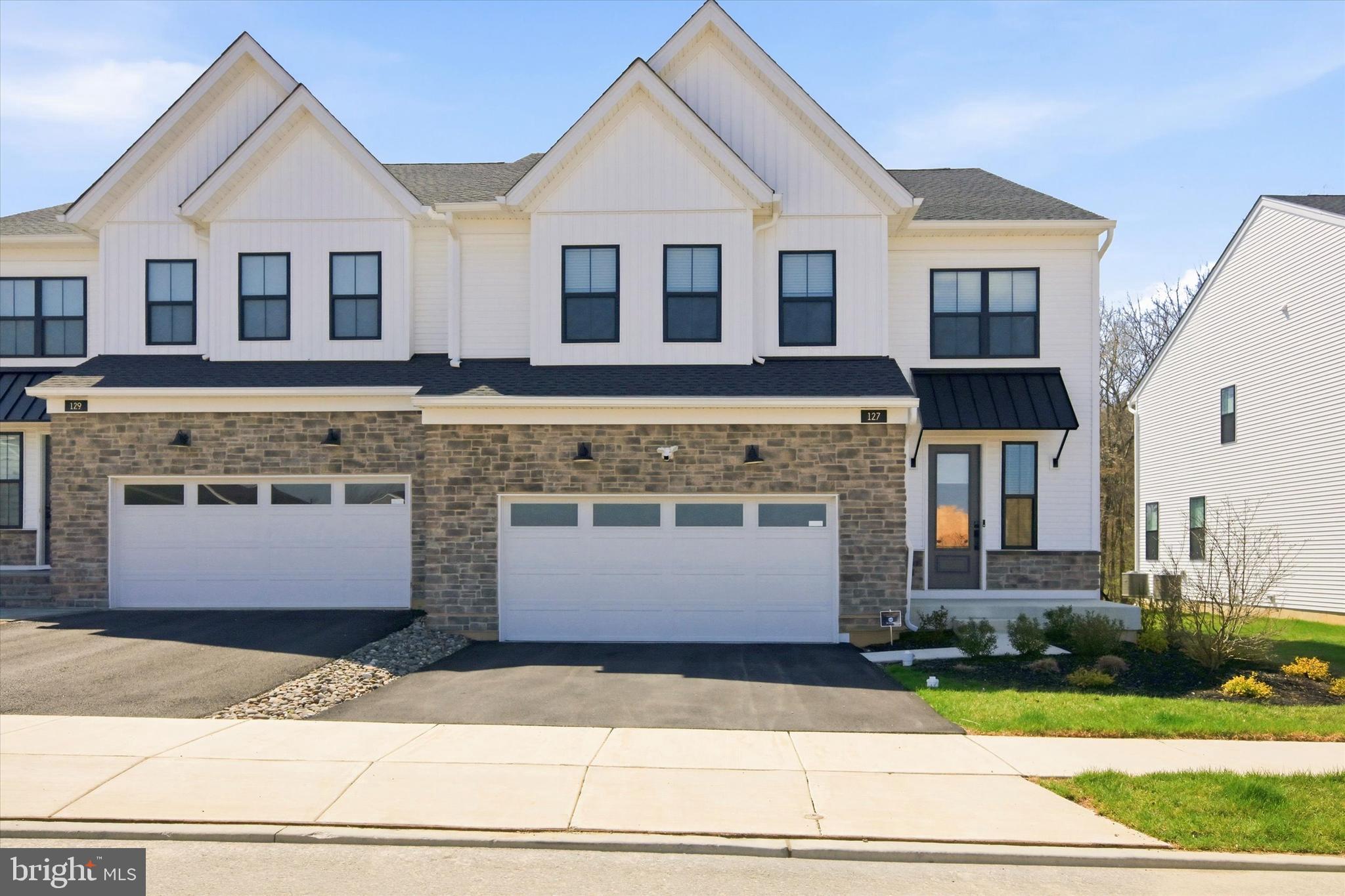 127 Alroy Road Malvern, PA 19355 - Photo 2 of 53