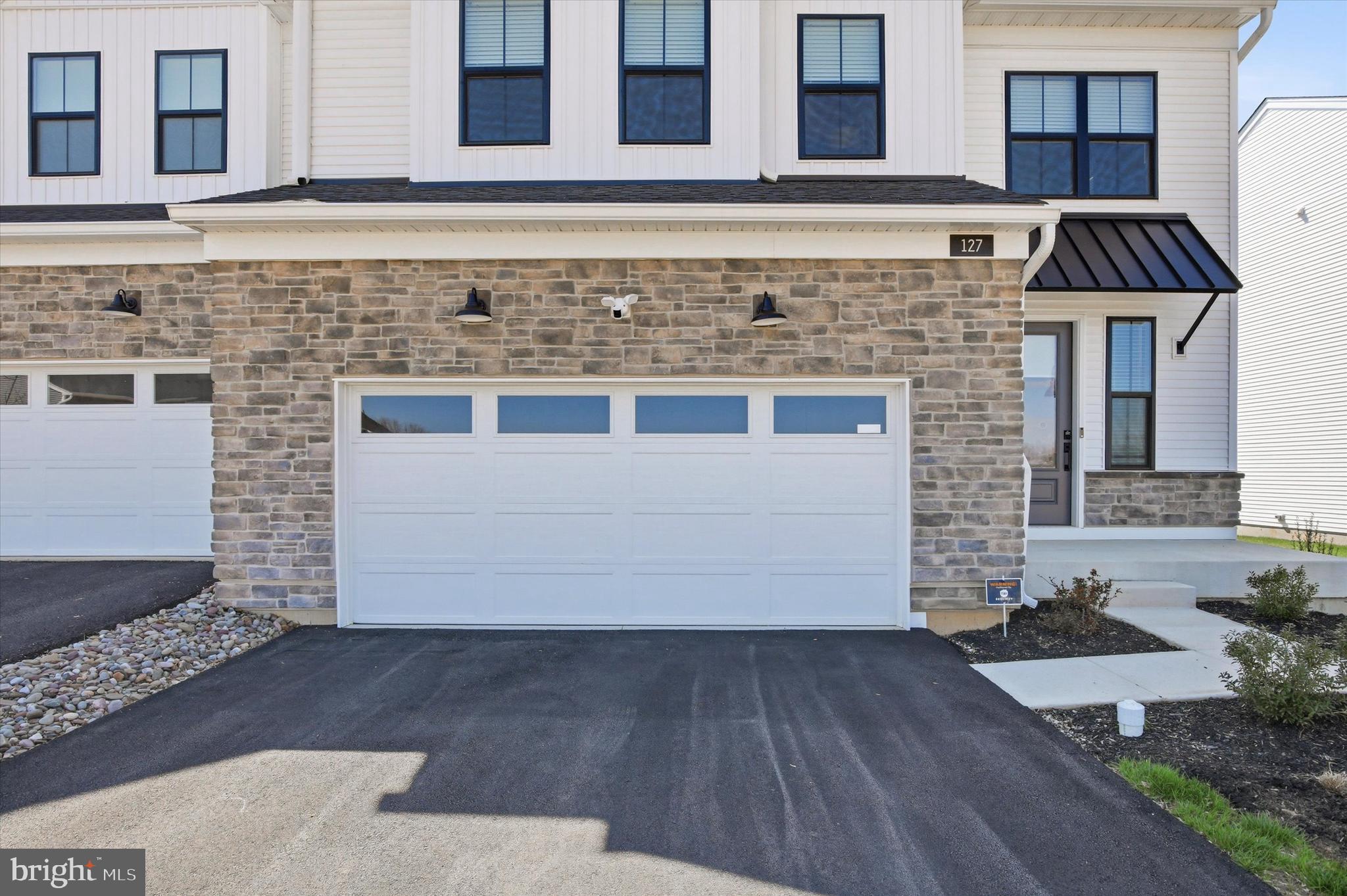 127 Alroy Road Malvern, PA 19355 - Photo 3 of 53