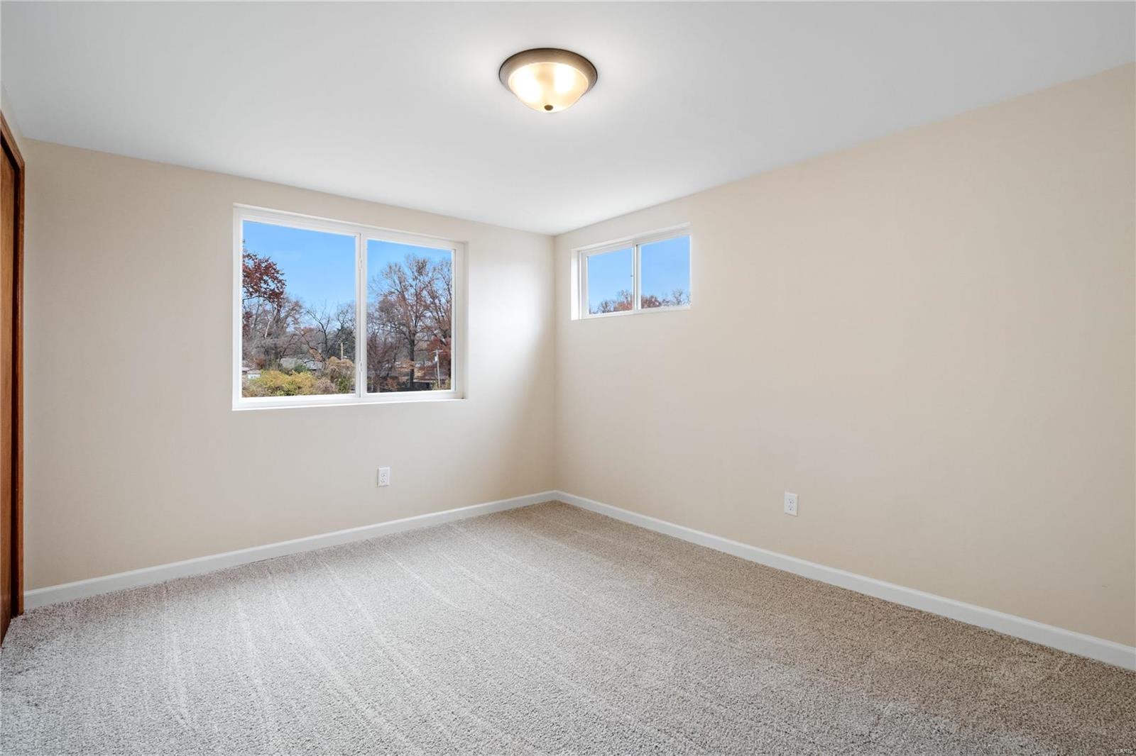 303 Carlyle Avenue Belleville, IL 62221 - Photo 21 of 41