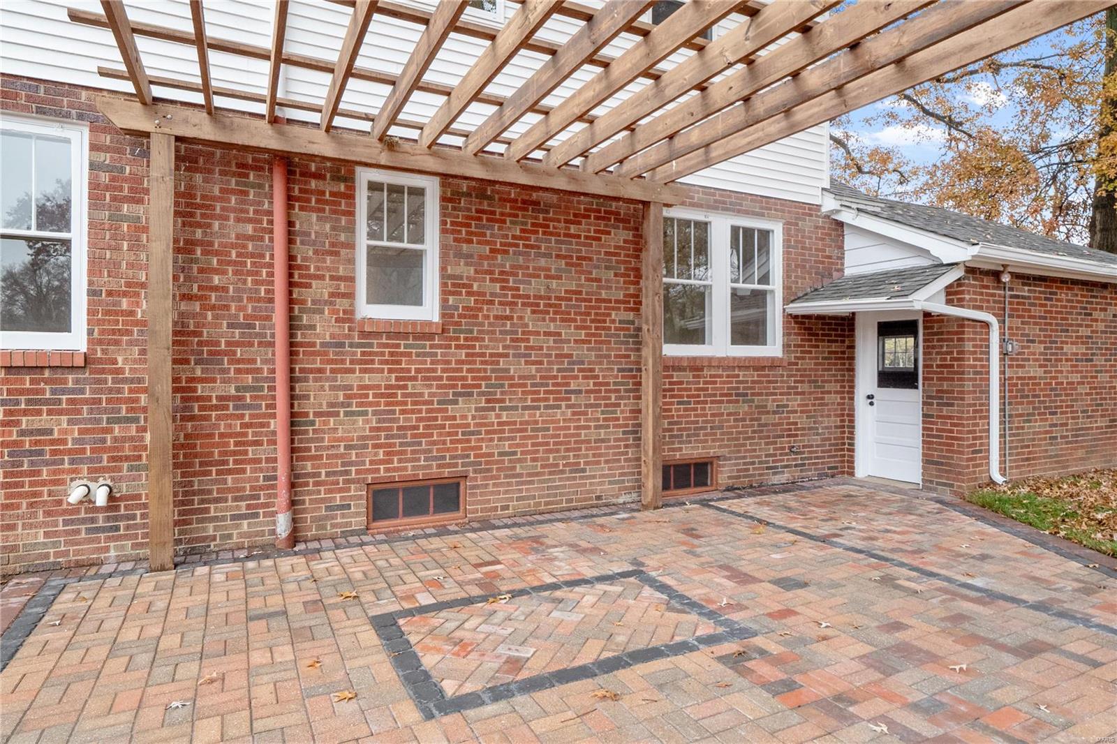 303 Carlyle Avenue Belleville, IL 62221 - Photo 30 of 41