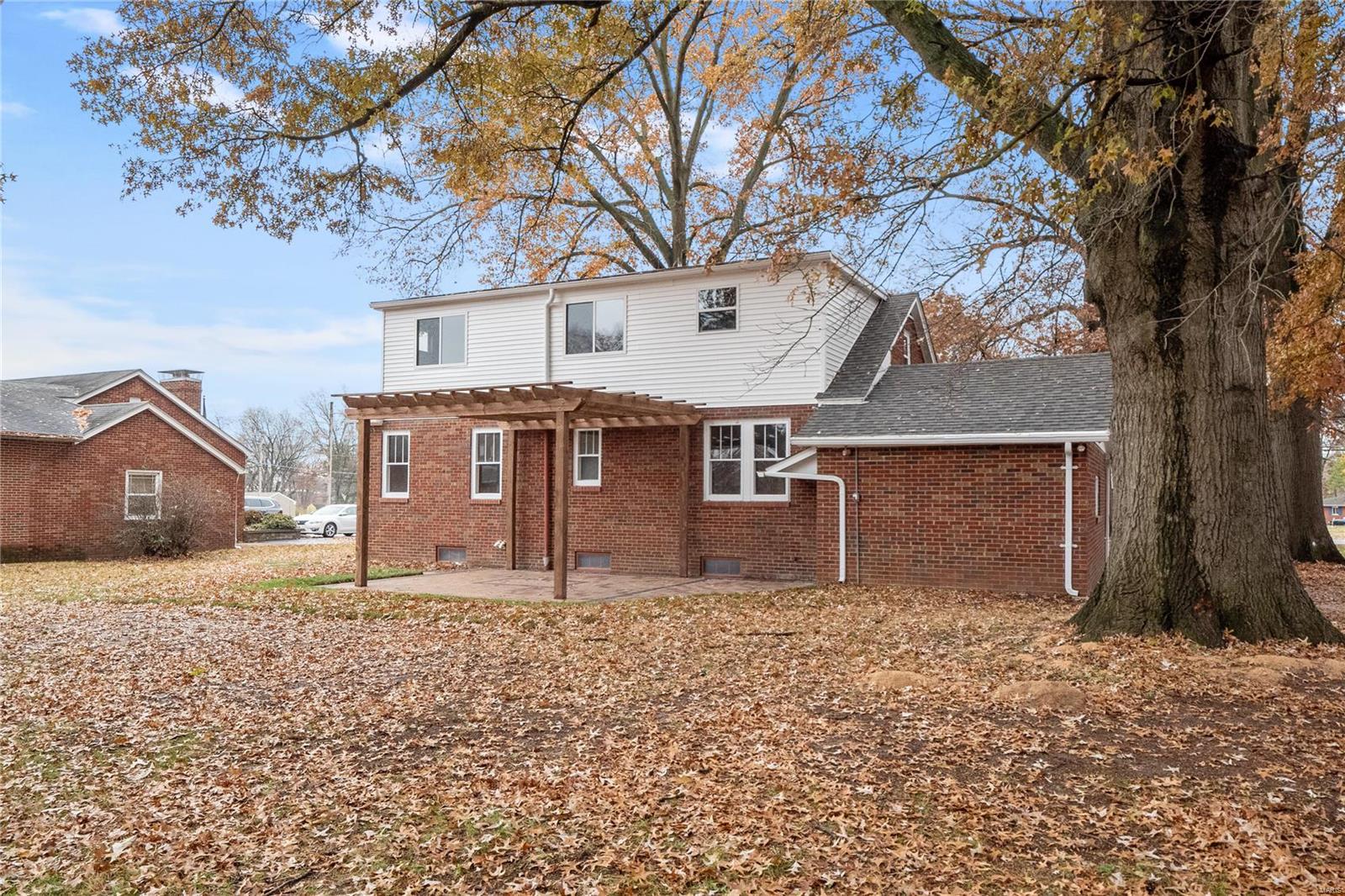 303 Carlyle Avenue Belleville, IL 62221 - Photo 36 of 41