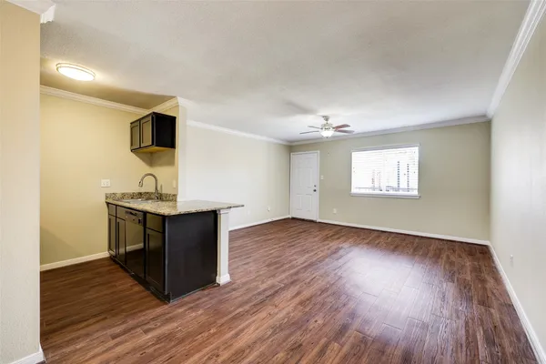 $795 | 2006 West 43rd Street, Unit 22, Houston, TX 77018