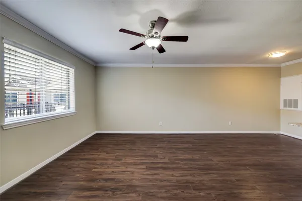 $795 | 2006 West 43rd Street, Unit 22, Houston, TX 77018