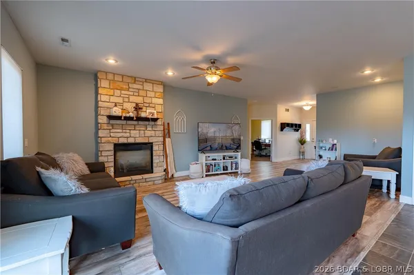 $305,000 | 27 Westminster Place, Sunrise Beach, MO 65079