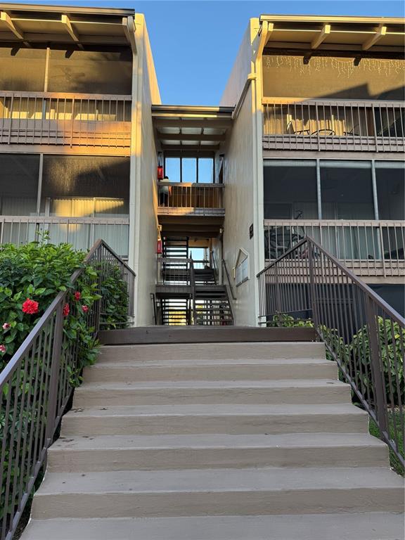 620 Orange Drive, Unit 225 Altamonte Springs, FL 32701 - Photo 24 of 25 a front view of a house with a yard