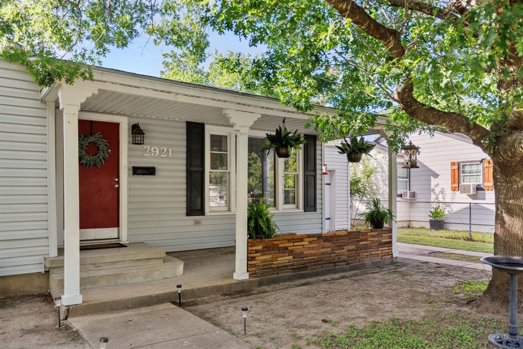 2921 Summer Avenue Waco, TX 76708 - Photo 4 of 23