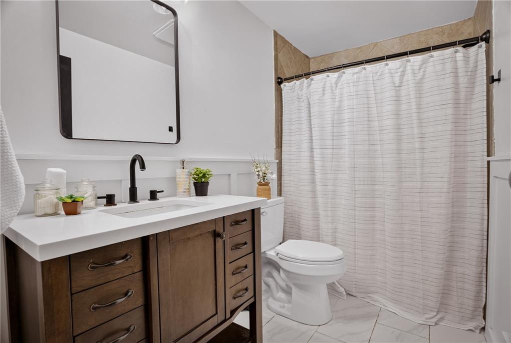 121 South Jamestown Road Coraopolis, PA 15108 - Photo 19 of 25