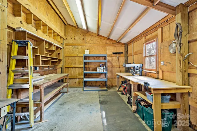 a view of an outdoor space