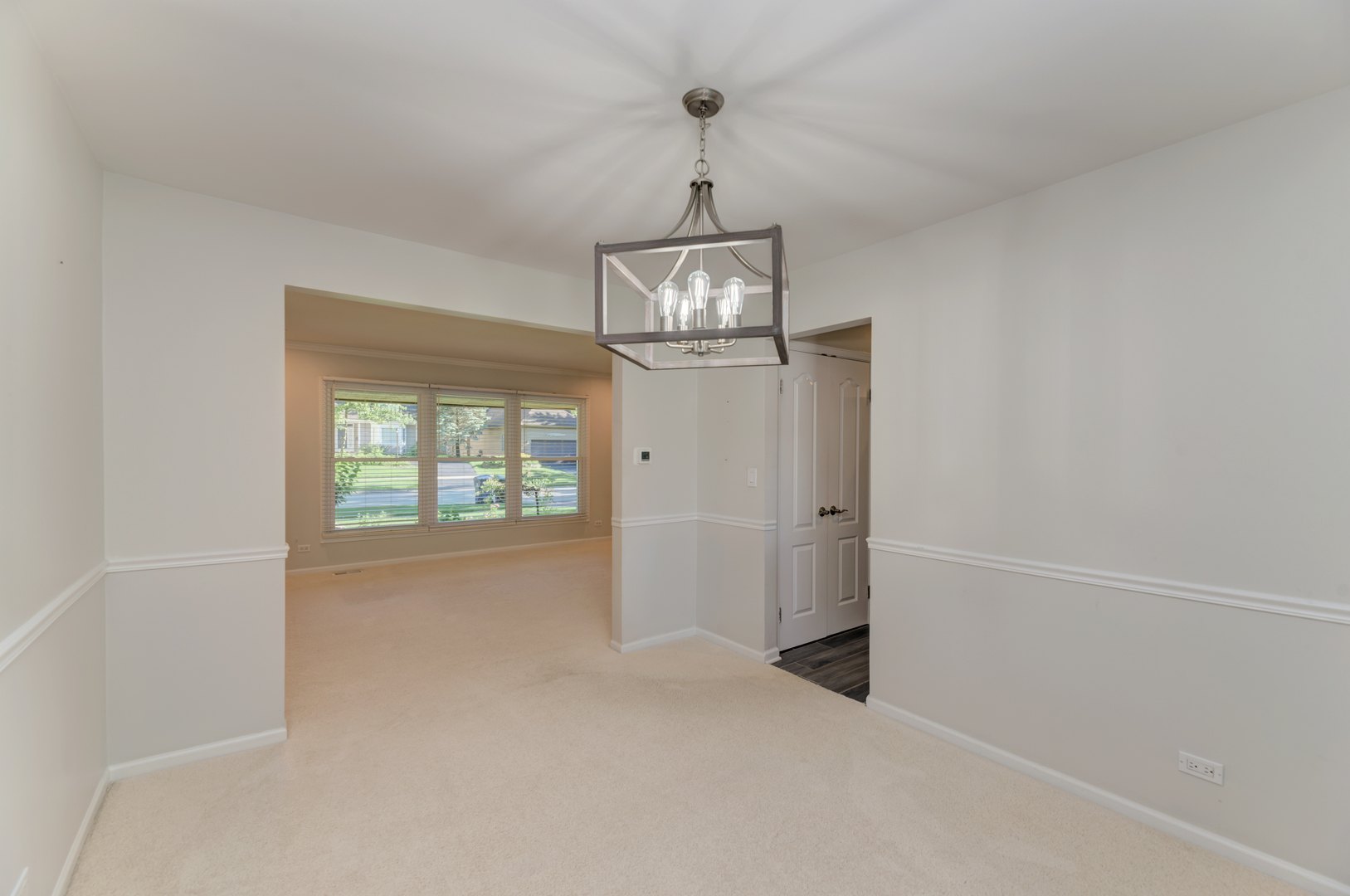 1249 Stonegate Road Naperville, IL 60540 - Photo 12 of 49