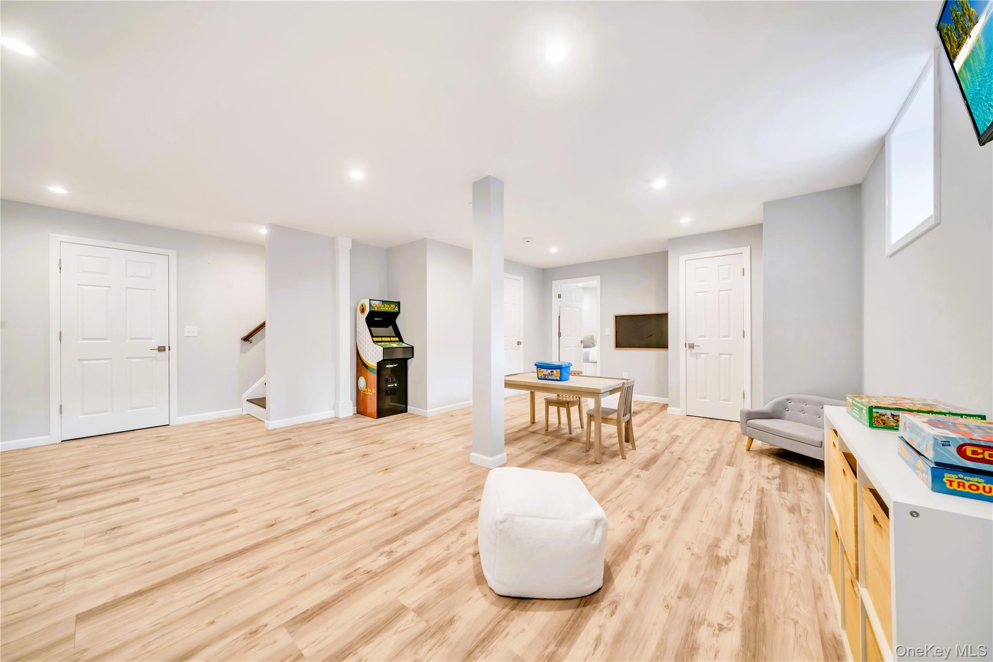 7 Putnam Road Scarsdale, NY 10583 - Photo 29 of 39 Playroom