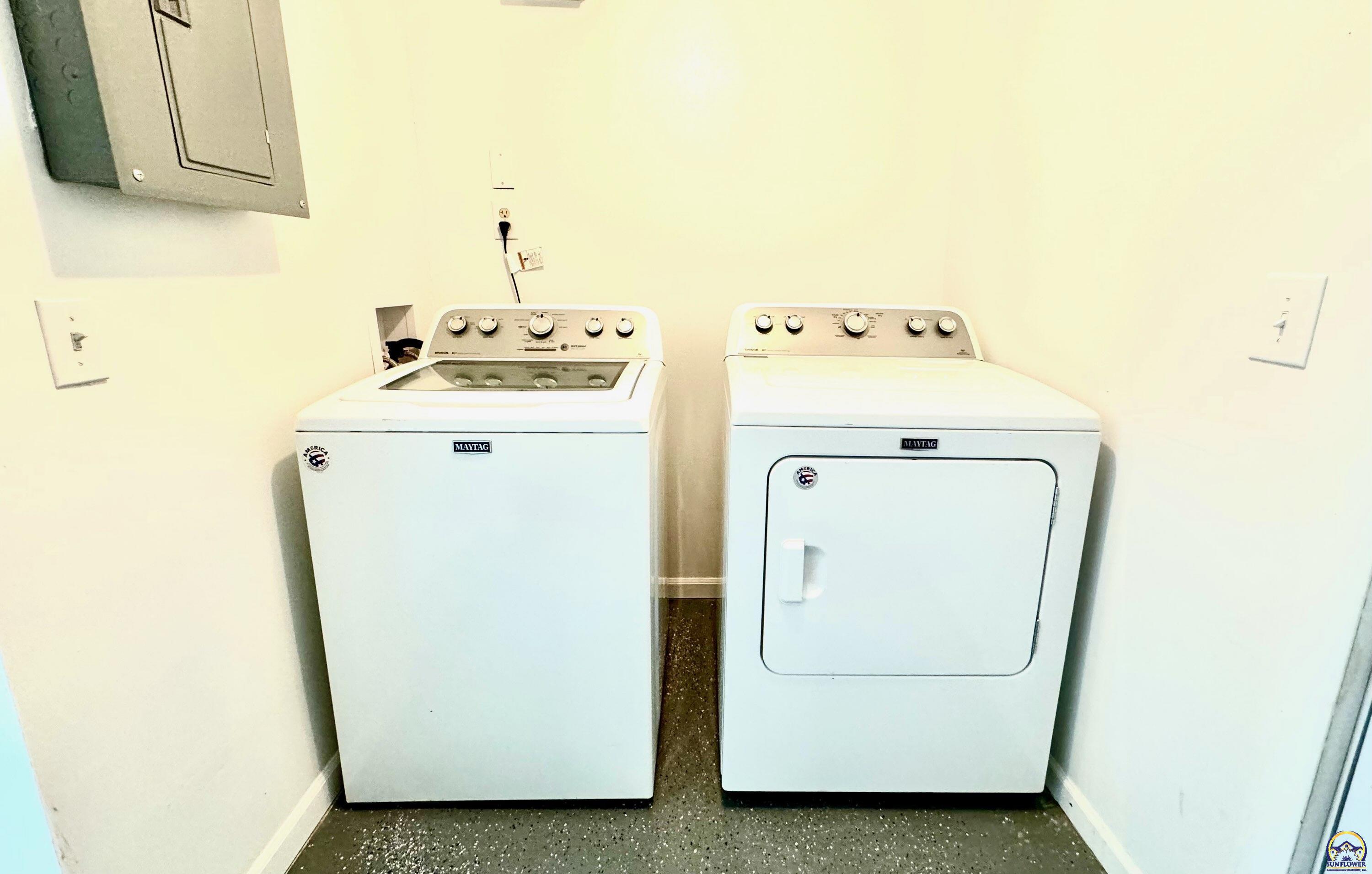 504 Southwest Buchanan Street Topeka, KS 66606 - Photo 12 of 13