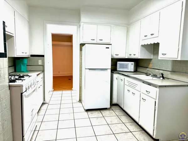 $60,000 | 504 Southwest Buchanan Street, Topeka, KS 66606