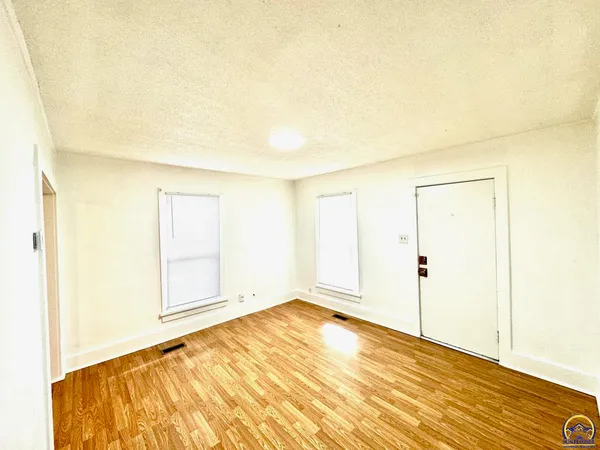 $60,000 | 504 Southwest Buchanan Street, Topeka, KS 66606