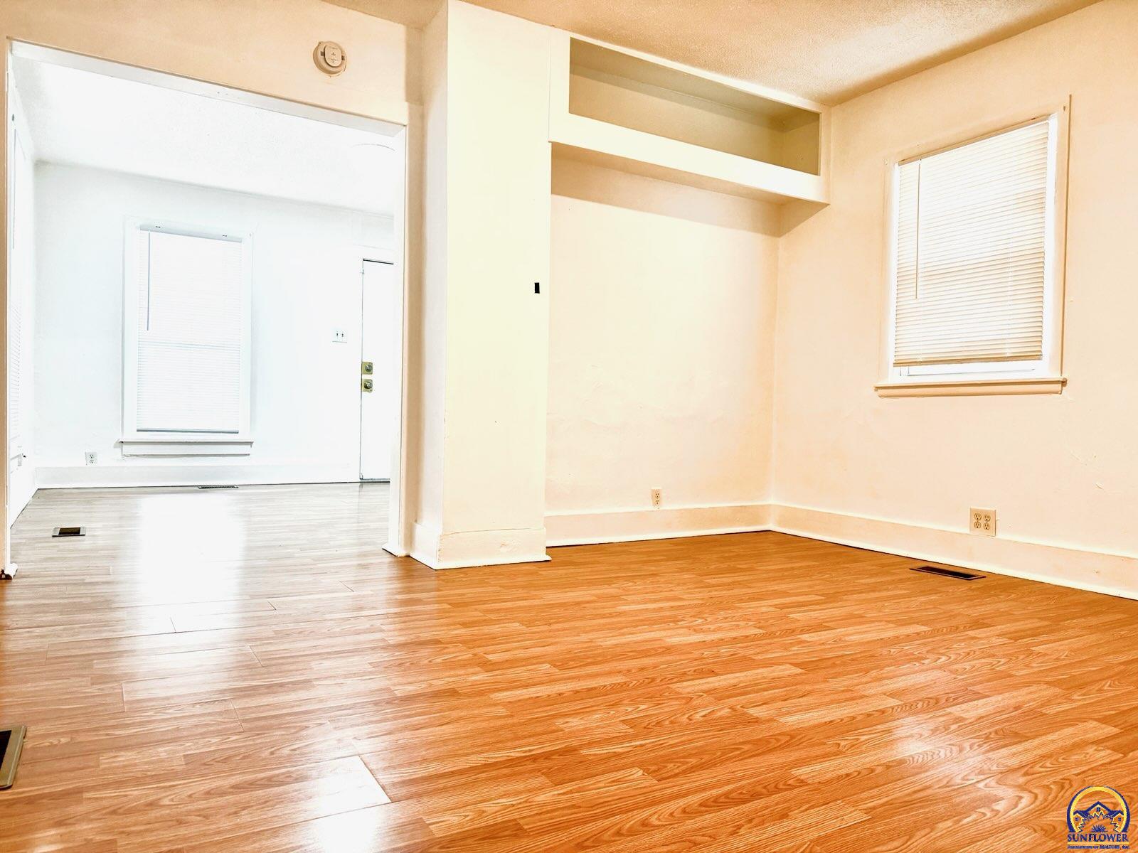 504 Southwest Buchanan Street Topeka, KS 66606 - Photo 6 of 13