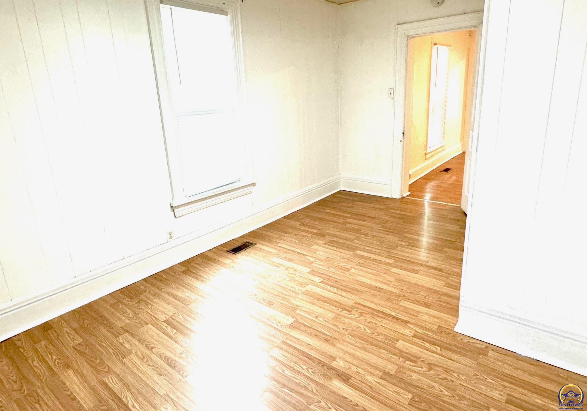 504 Southwest Buchanan Street Topeka, KS 66606 - Photo 8 of 13