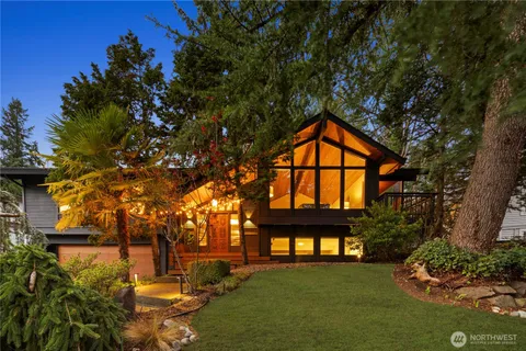 $1,599,950 | 16700 Southeast 31st Street, Bellevue, WA 98008