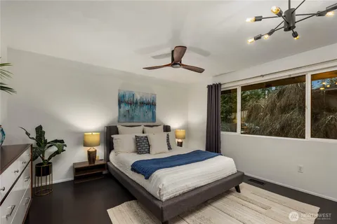 $1,599,950 | 16700 Southeast 31st Street, Bellevue, WA 98008