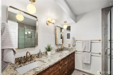 $1,599,950 | 16700 Southeast 31st Street, Bellevue, WA 98008