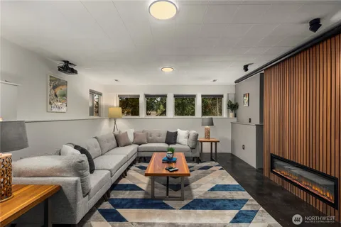 $1,599,950 | 16700 Southeast 31st Street, Bellevue, WA 98008