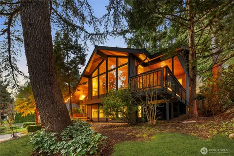 $1,599,950 | 16700 Southeast 31st Street, Bellevue, WA 98008
