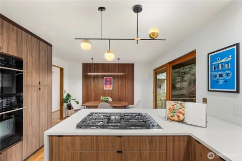 $1,599,950 | 16700 Southeast 31st Street, Bellevue, WA 98008