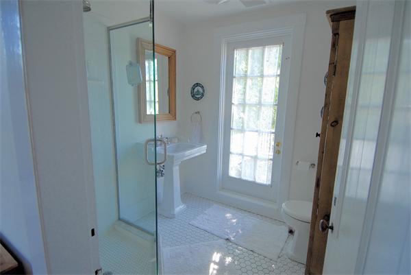 178 Central Street Somerville, MA 02145 - Photo 11 of 18