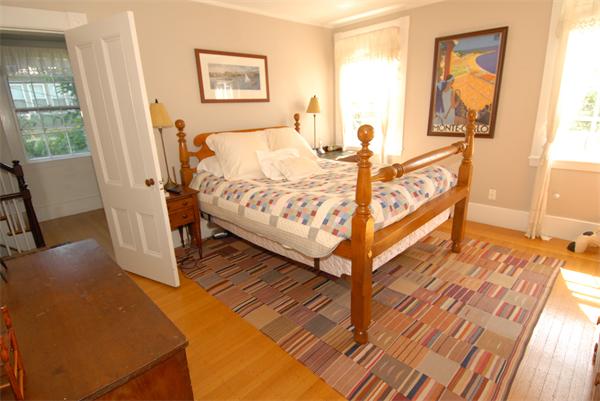 178 Central Street Somerville, MA 02145 - Photo 9 of 18
