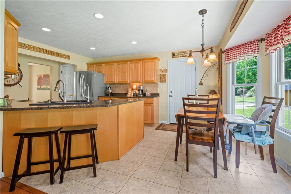 502 Leslie Road Valencia, PA 16059 - Photo 10 of 25 Gallery Image 10
