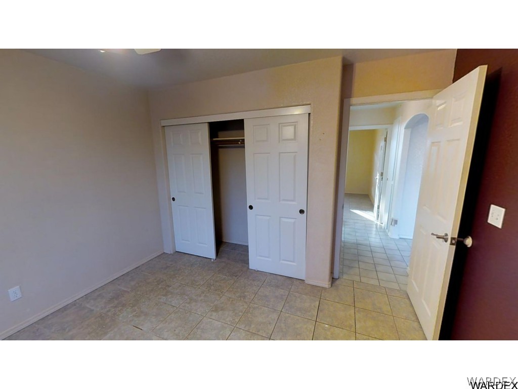 5850 Tableau Road Fort Mohave, AZ 86426 - Photo 16 of 20 a open space with a sink and a mirror