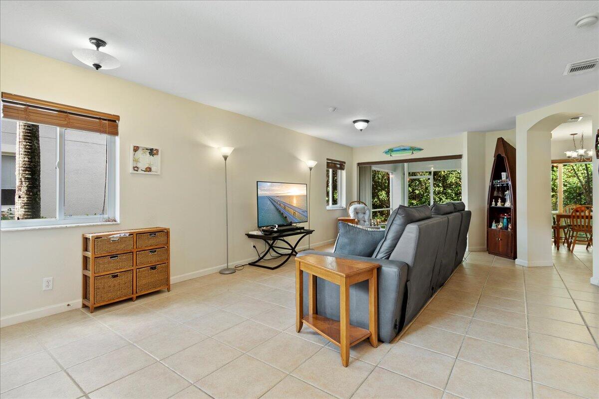 7120 Hawks Nest Terrace Riviera Beach, FL 33407 - Photo 12 of 39 Family Room