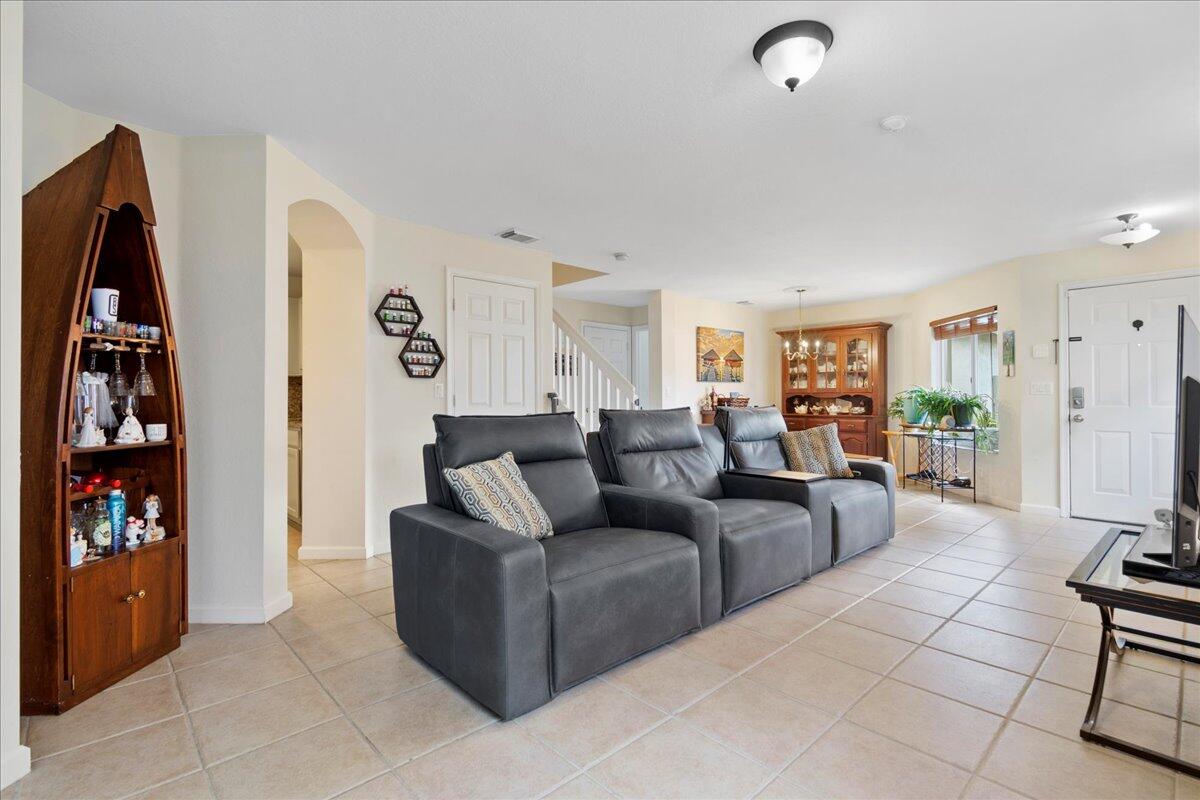 7120 Hawks Nest Terrace Riviera Beach, FL 33407 - Photo 13 of 39 Family Room