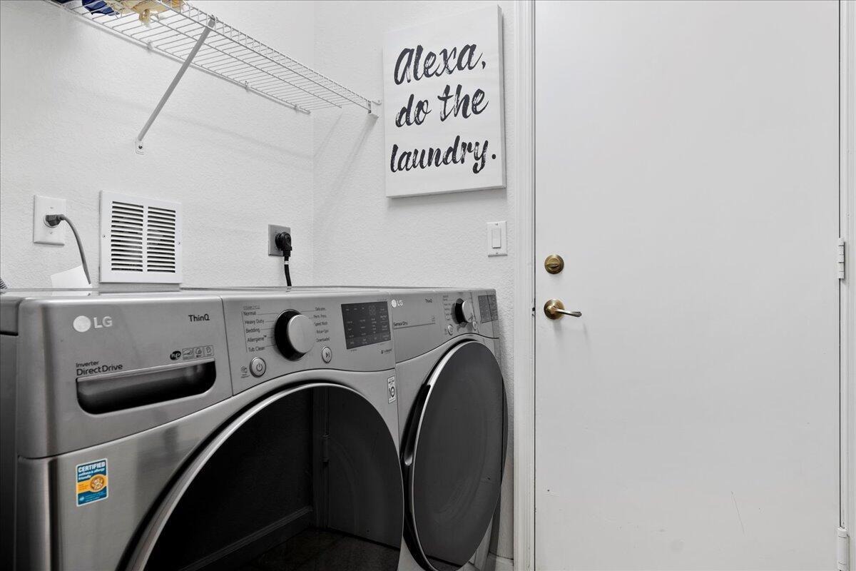 7120 Hawks Nest Terrace Riviera Beach, FL 33407 - Photo 22 of 39 Laundry Room